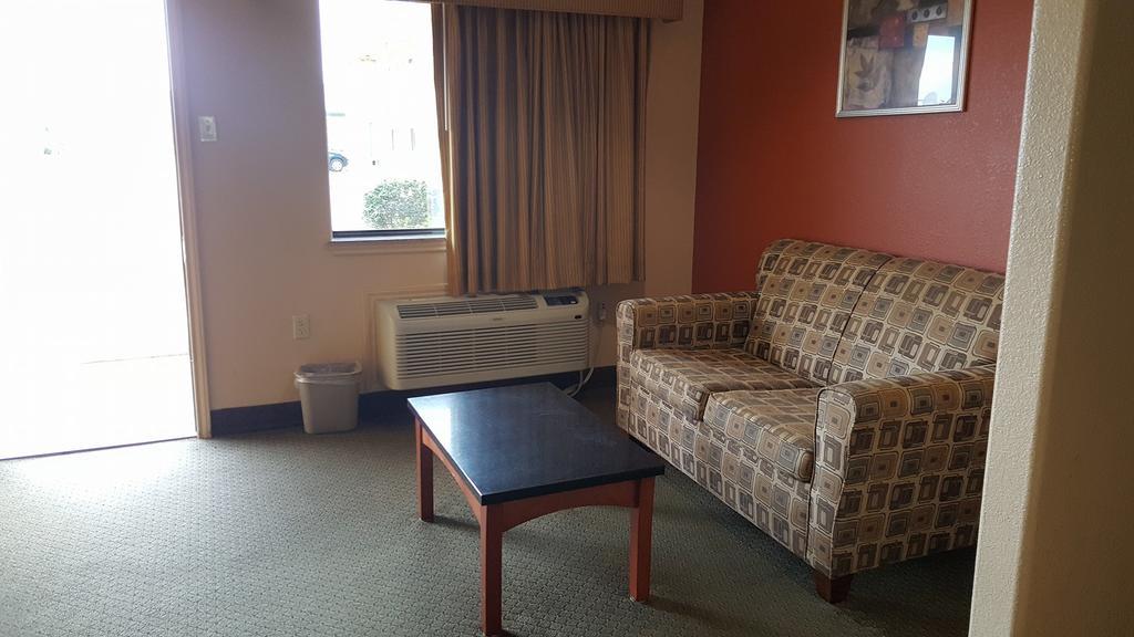 Budgetel Inn And Suites Hearne Экстерьер фото