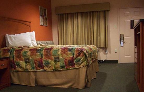 Budgetel Inn And Suites Hearne Номер фото