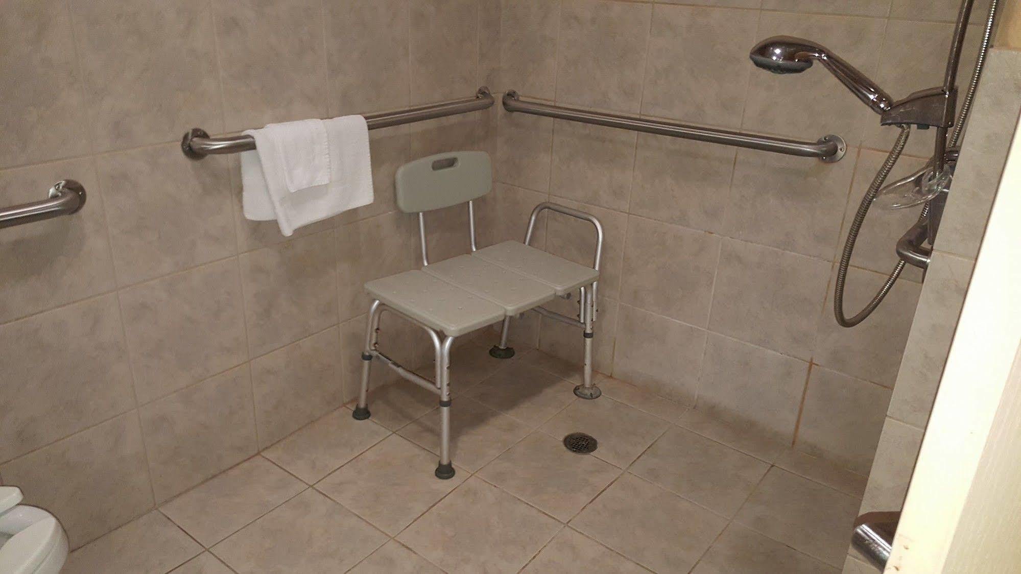 Budgetel Inn And Suites Hearne Экстерьер фото