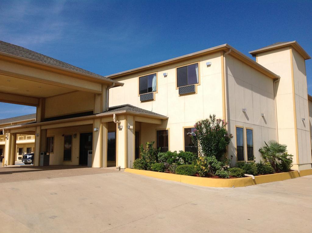 Budgetel Inn And Suites Hearne Экстерьер фото